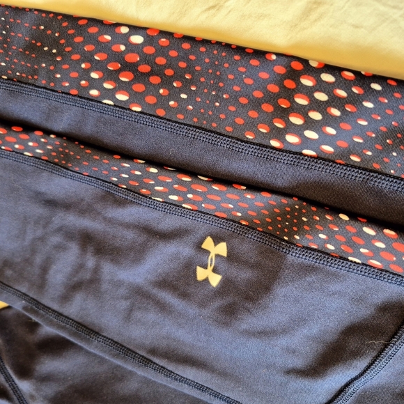 Under Armour Black and Red Leggings - Picture 2 of 7